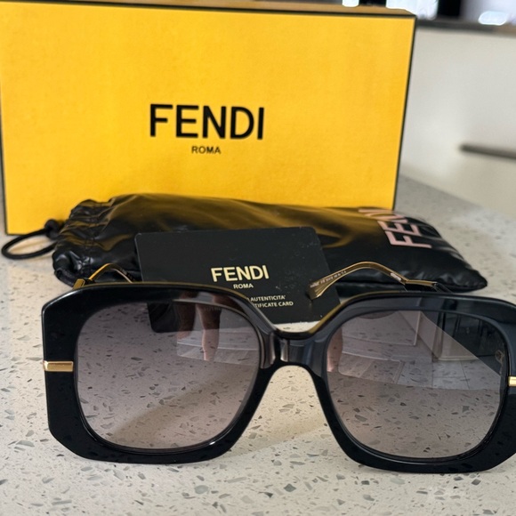 Fendi Black Sunglasses - Picture 1 of 4